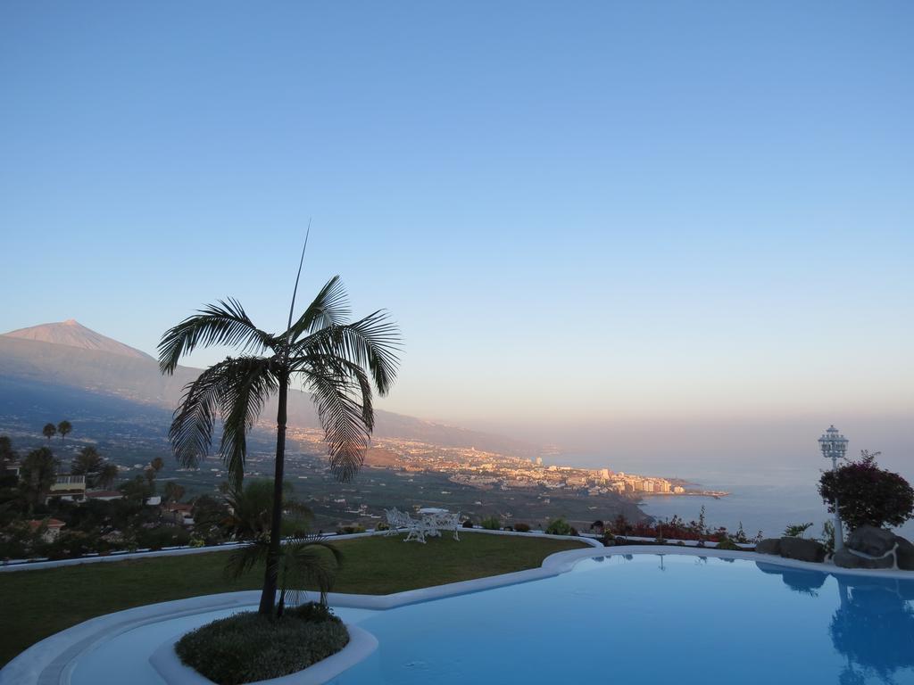 Heaven In Europe 88 Villa Santa Úrsula Buitenkant foto